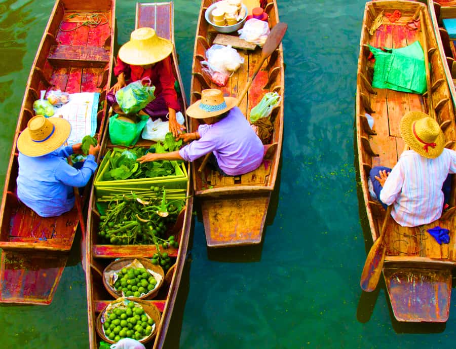 Bangkok: Private Damnoen Saduak Floating & Train Market Tour - The coconut sugar factory adds a useful food lesson