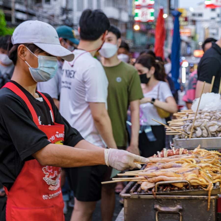 Bangkok: Private Old Quarter, Night Street Market, Temples - The Ong Canal and a slower view of Chinatown