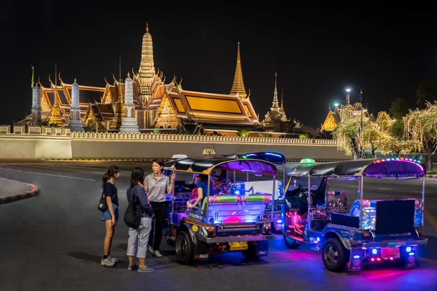 Bangkok Street Food and Night Lights by Tuk Tuk - Chinatown lights and the Giant Swing photo stop