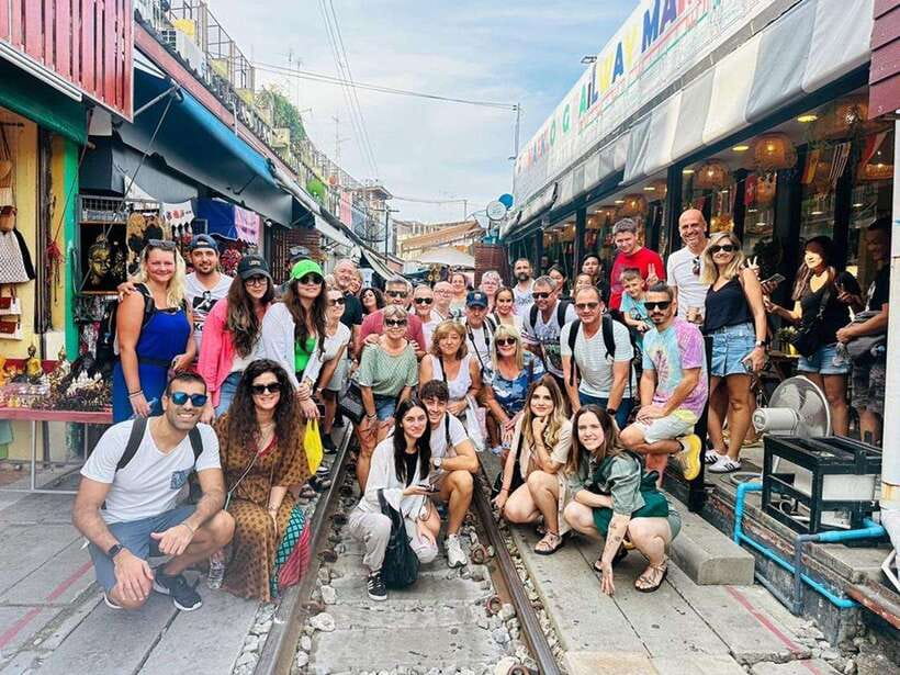 Bangkok: Train Market & Floating Market with Boat Ride - Why combine these two markets in one day?
