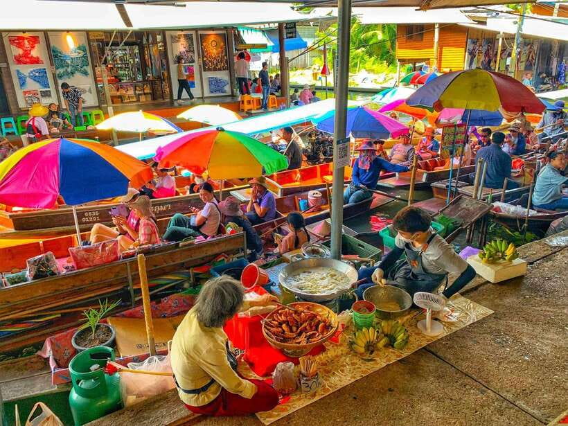 Bangkok: Train Market & Floating Market with Boat Ride - Guides, language support, and group care