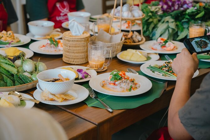 Bangkok Udomsuk Thai Cooking Class with local market tour - Getting there by BTS Udomsuk