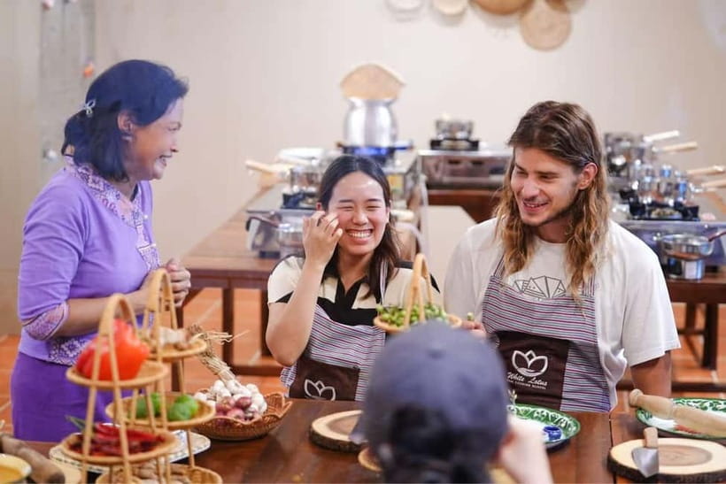 Bangkok: White Lotus Thai Cooking Class with Market Tour - Key points at a glance