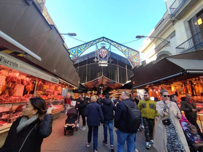 Barcelona: Boqueria Market & Barrio Gotico Street Food Tour - How much food do you actually get?