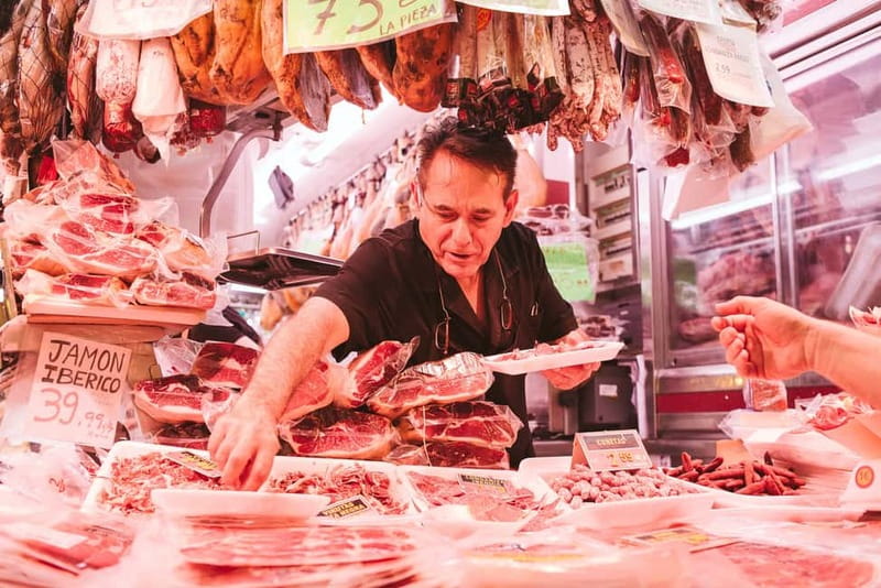 Barcelona: Hidden Markets, Tapas & Paella Food Tour - Vermouth and the famous bomba at Bodega La Peninsular