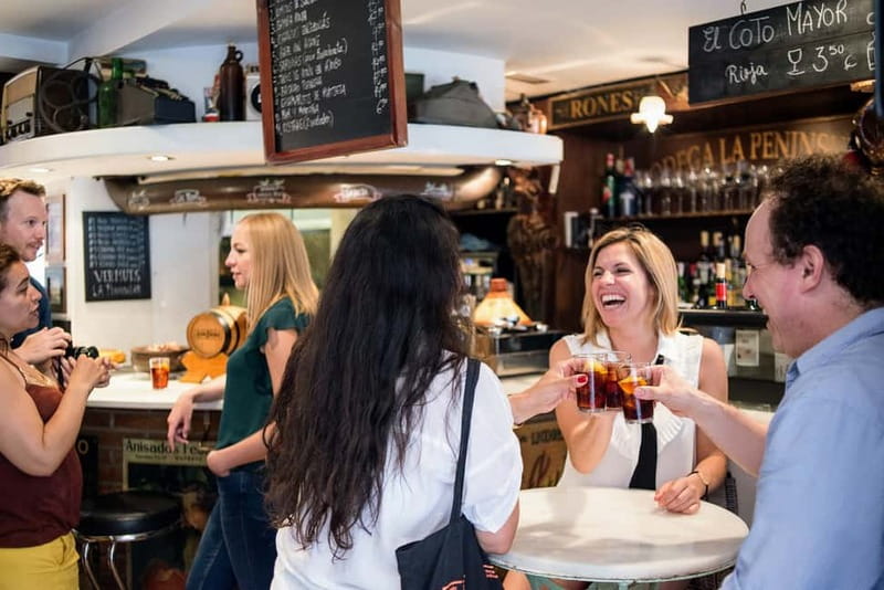 Barcelona: Hidden Markets, Tapas & Paella Food Tour - Who should book this food walk