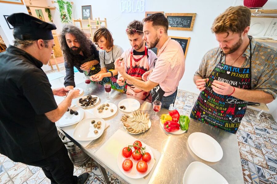 Barcelona: Paella Cooking Class with Market Visit and More - Practical details that make the day easier