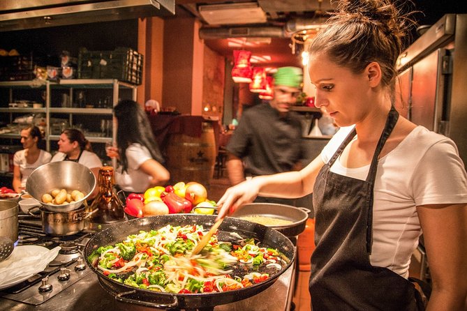 Barcelona : Paella Cooking Experience + Boqueria Market Exclusive Tour - Who should book this Barcelona food experience?