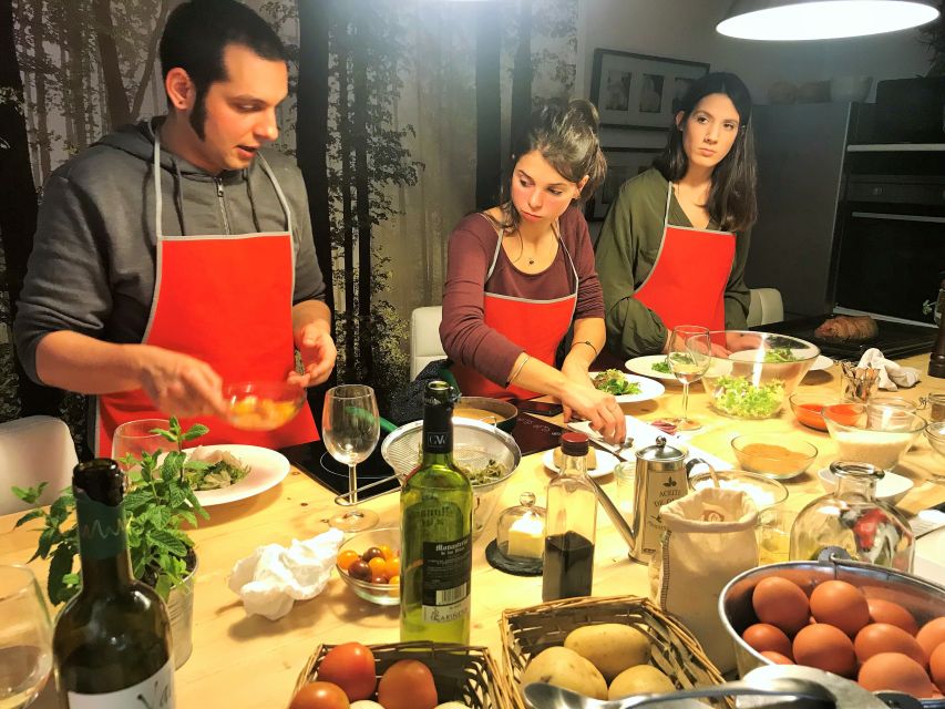 Barcelona: Paella Cooking Workshop and Market Tour - Booking details that affect your day