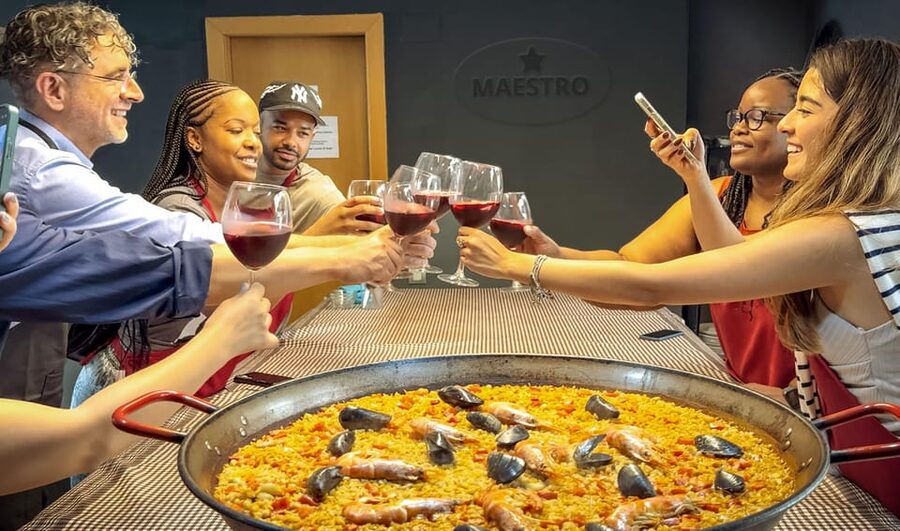 ⭐︎ Barcelona: Paella Maestro Market Tour & Sangria & Tapas - Learning What Makes Paella Traditional