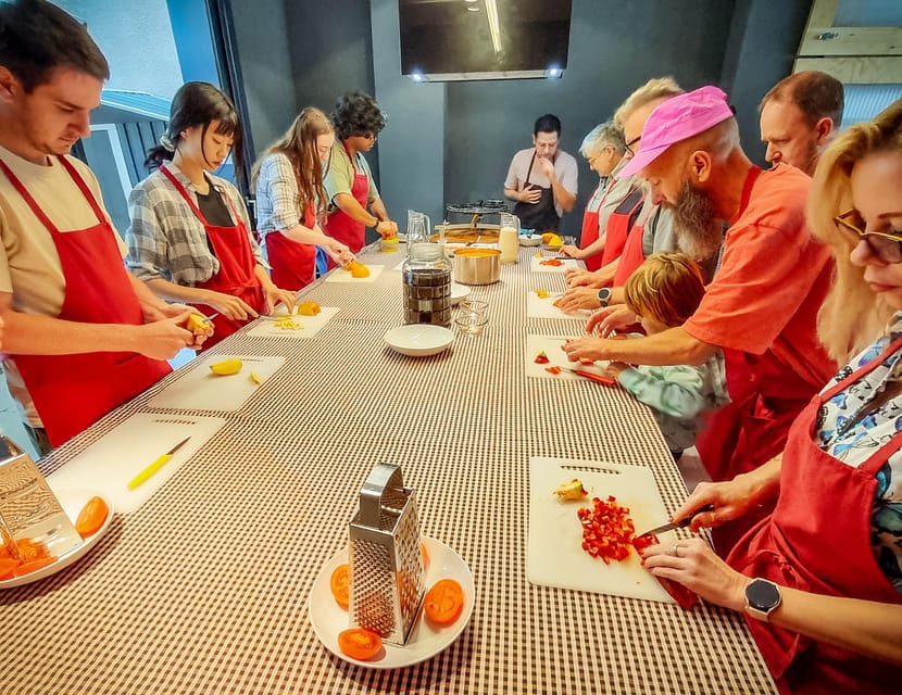 ⭐︎ Barcelona: Paella Maestro Market Tour & Sangria & Tapas - Who Will Enjoy This Barcelona Food Class