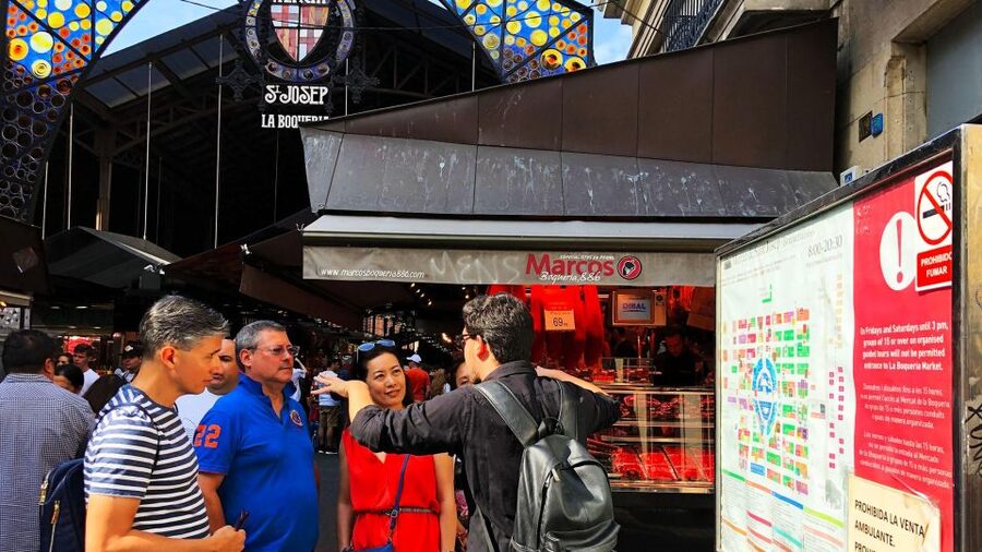 Barcelona: Street Food & Sightseeing Tour with Local Market - Key points to know before you book