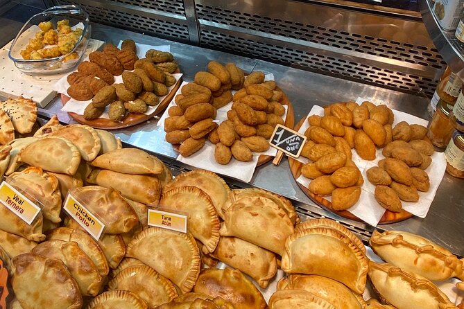 Barcelona Street Food Tour with Local Market & City Center Visit - A food walk that also teaches you Barcelona