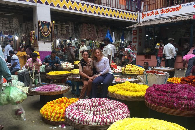 Bengaluru Pete City Market Half-Day Walking Tour - Kote Venkataramana Temple and respectful sightseeing