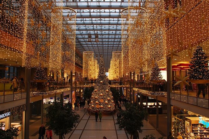 Berlin Christmas Markets Walking Tour with Local Guide - A four-hour introduction to Berlin at Christmas