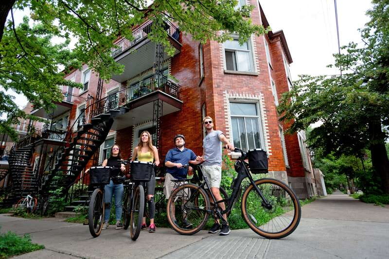 Bike/E-bike tour Plateau,MileEnd, Jean-Talon Market by Fitz - Thirty minutes at Jean-Talon Market