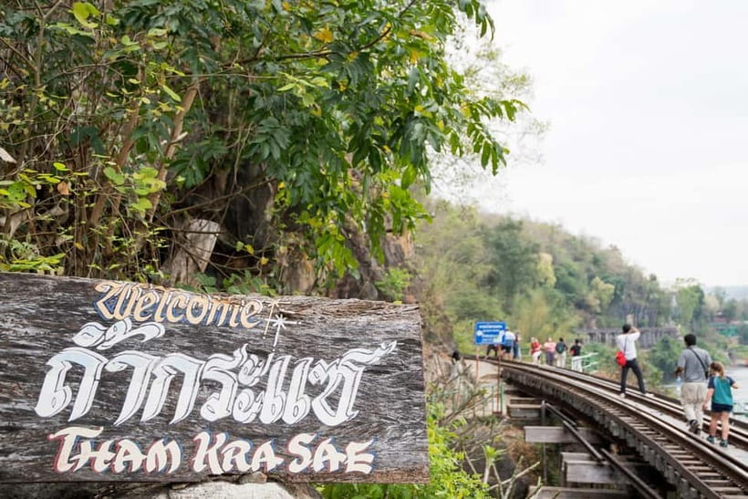 BKK: Damnoen Floating Market, Maeklong Rail & River Bridge - FAQ