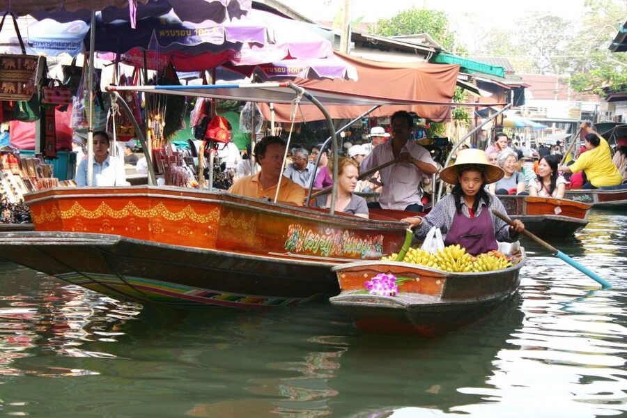 BKK :Meet monkey, mangrove forest, seafood& market -private - Private transport makes a long day easier