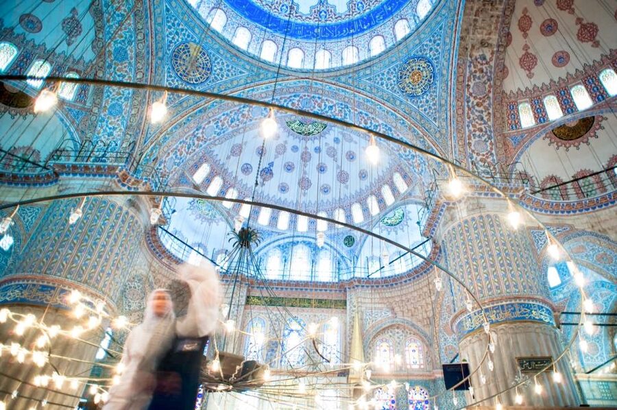 Blue Mosque, Basilica Cistern, Grand Bazaar Guided Tour - Meeting near Sultanahmet tram stop