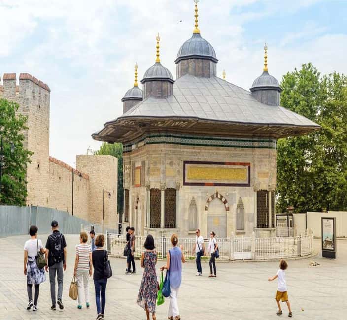 Blue Mosque, Hagia Sophia, Topkapi Palace &Grand Bazaar Tour - What the $83 price really includes