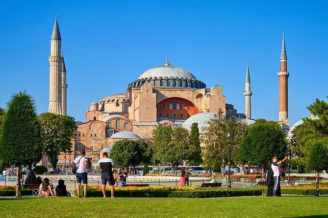 Blue Mosque, Hagia Sophia, Topkapı Palace &Grand Bazaar Tour - Inside the Blue Mosque