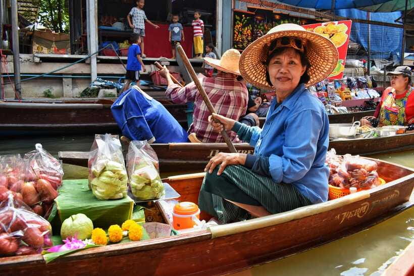Boat Tour of Damnoen Saduak Floating Market - Boarding the long-tail boat