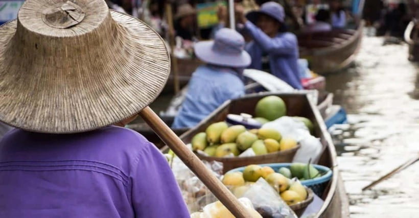Boat Tour of Damnoen Saduak Floating Market - Shopping stops, souvenirs, and the tourist question