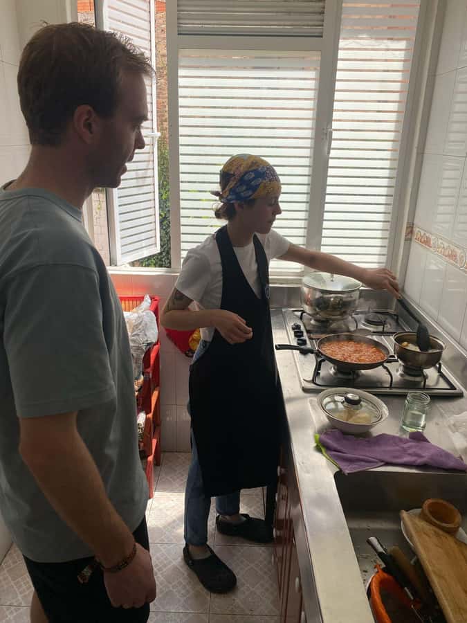 Bogotá: Colombian Cooking Class with Market Visit - Cooking three Colombian dishes with Liz