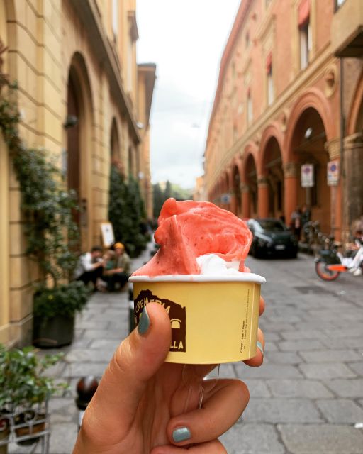 Bologna: Guided Food Markets Tour - The guides make the difference