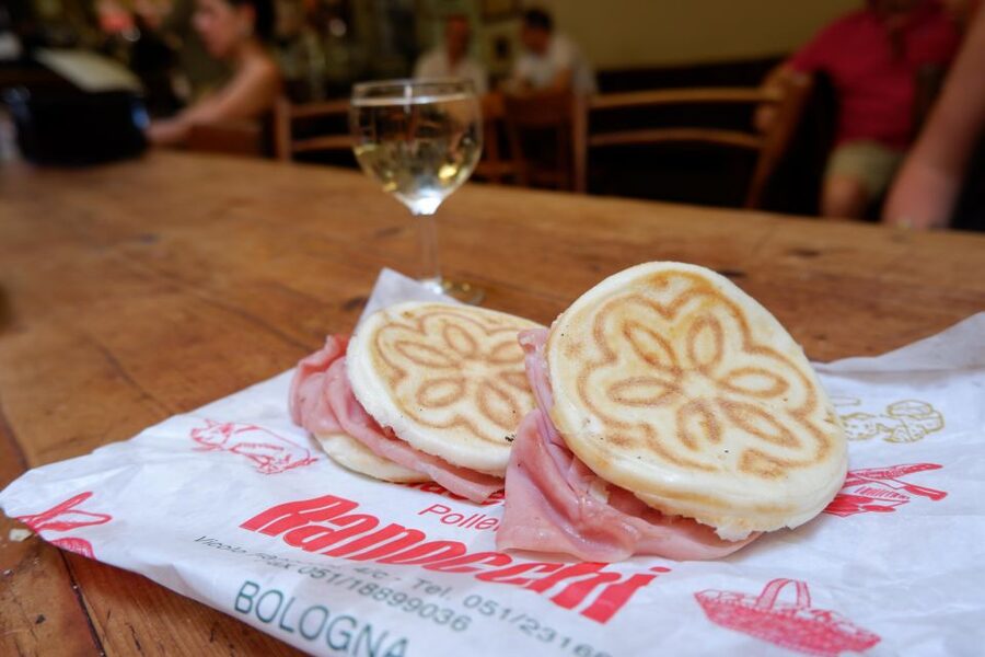 Bologna: Guided Food Markets Tour - Dietary needs and group comfort