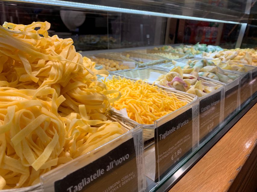 Bologna: Guided Food Markets Tour - When to book this Bologna food walk