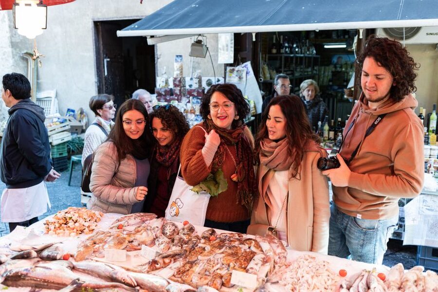 Bologna: Market and Cooking Class at a Local's Home - Three recipes, one working station