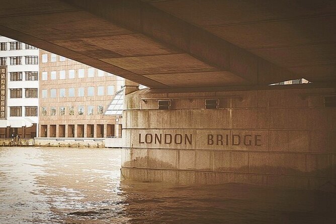 Borough Market London Bridge & Fish & Chips - Backstreets, an old pub, and local tales
