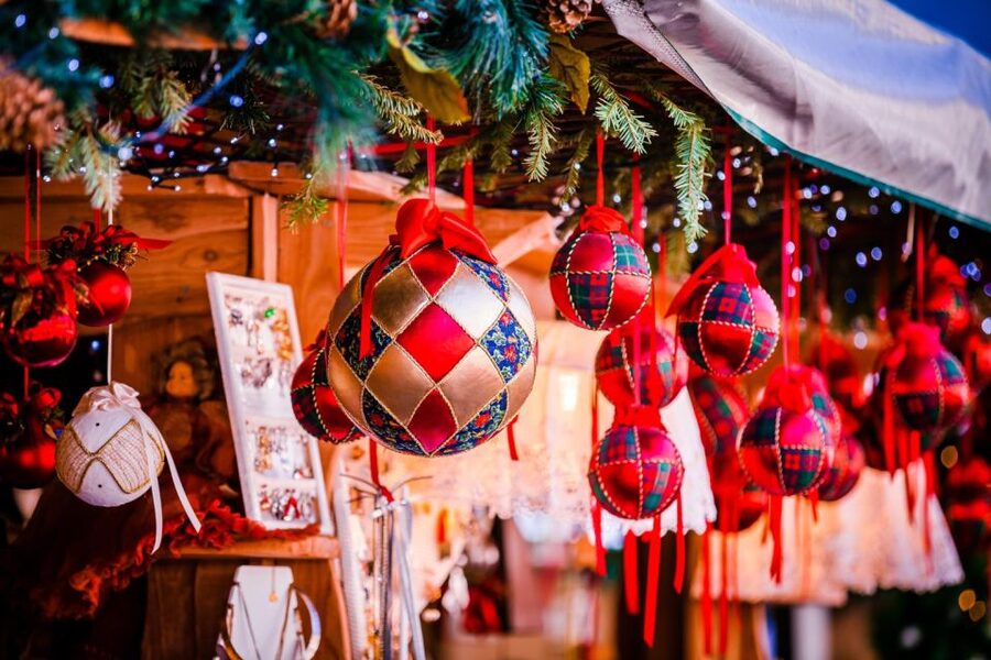 Brussels: Christmas Market Magic Walking Tour with a Local - Practical ways to get more from the walk