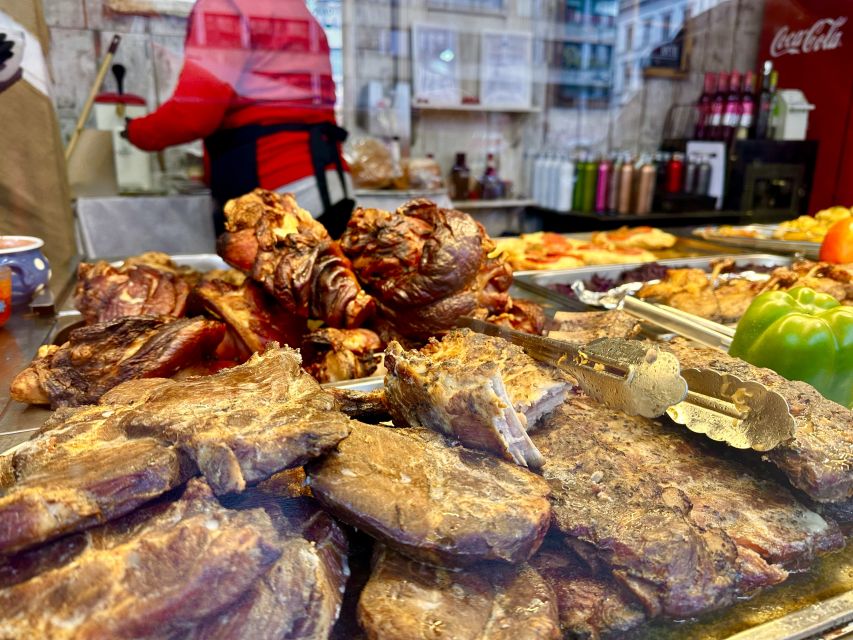 Budapest: Christmas Market Guided Walking Tour with Tastings - Meeting at the Hungarian State Opera House