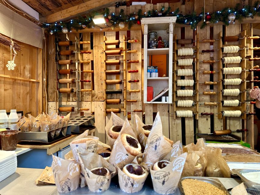 Budapest: Christmas Market Guided Walking Tour with Tastings - Chimney cake, mulled wine, and marzipan
