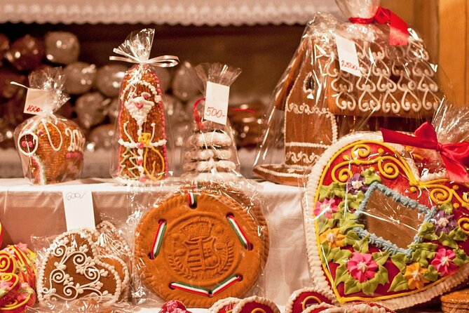 Budapest Christmas Market Tour with Basilica visit & Chimney cake - St. Stephen’s Basilica and the light show