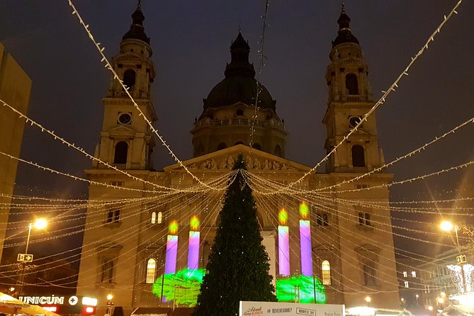Budapest Christmas Market Tour with Basilica visit & Chimney cake - Timing, group size, and practical comfort