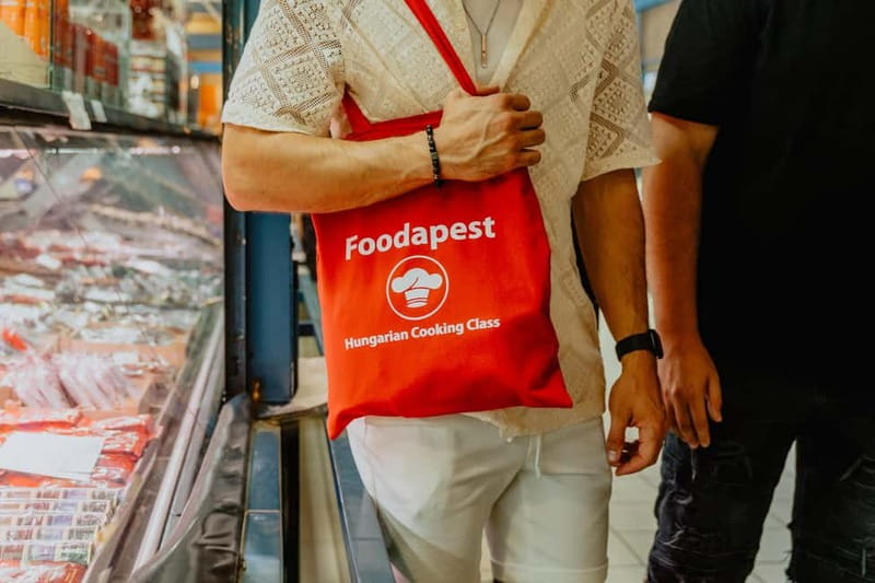Budapest: Food Tour Market to Tavern: 14+ Tasters & Wines - The guides make the difference