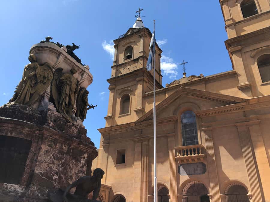 Buenos Aires: San Telmo and Market Guided Walking Tour - Starting beside San Ignacio Church