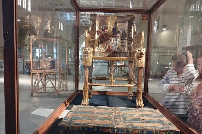 Cairo 2-Day Tour: Giza, GEM, Citadel, Bazaar & Nile Dinner Cruise - Saqqara shows how pyramid building developed