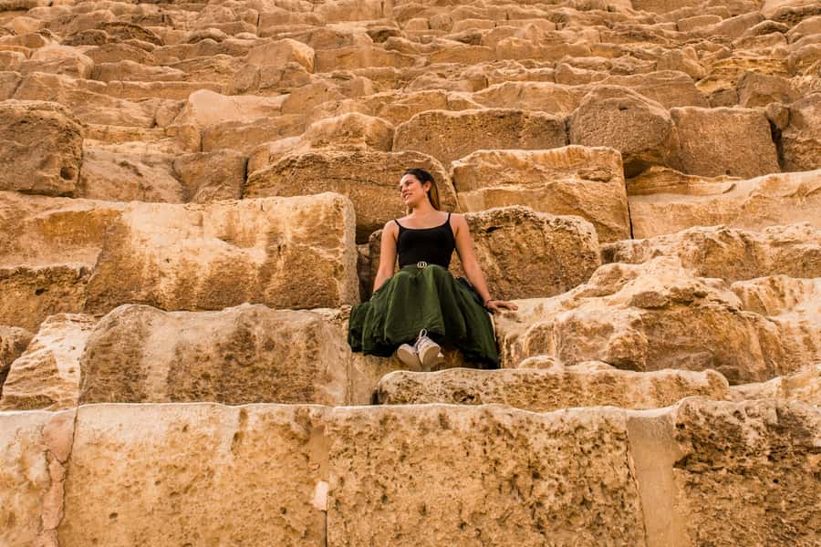 Cairo: Egyptian Museum, Pyramids & Bazaar Tour - The Egyptian Museum: plan your attention carefully