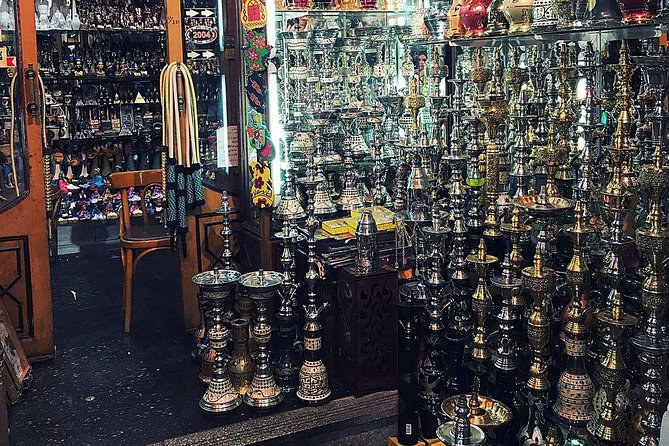 Cairo: Female-Guided Pyramids, Bazaar, and Museum Tour - What the guide adds to the day