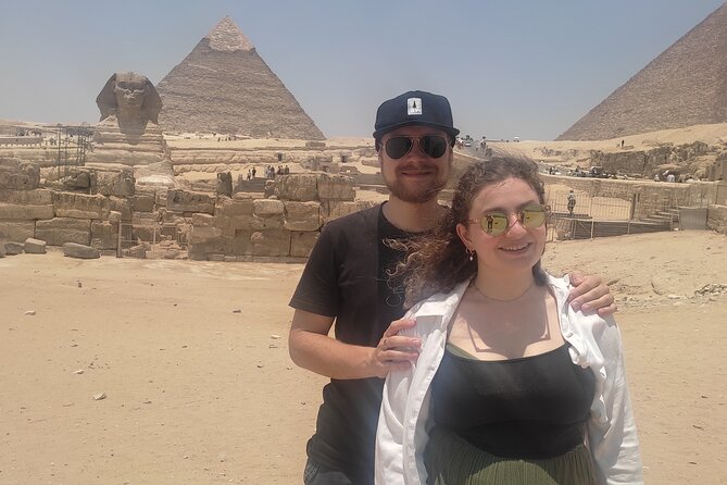 Cairo, Giza Pyramids, Great Sphinx, Egyptian Museum and Bazaar Private Tour - Meeting the Great Sphinx