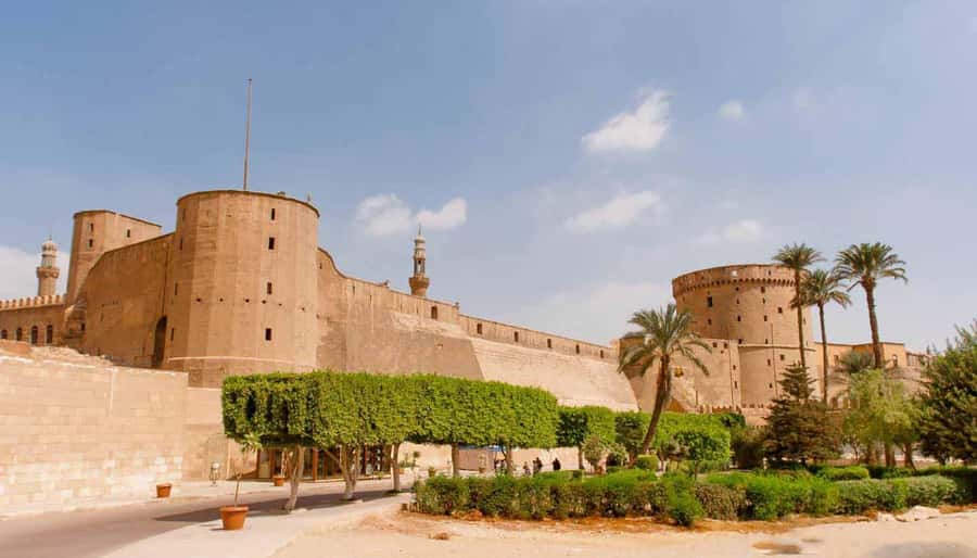 Cairo/Giza: Saladin Citadel, Egyptian Museum, & Bazaar Tour - Lunch and a taste of Cairo
