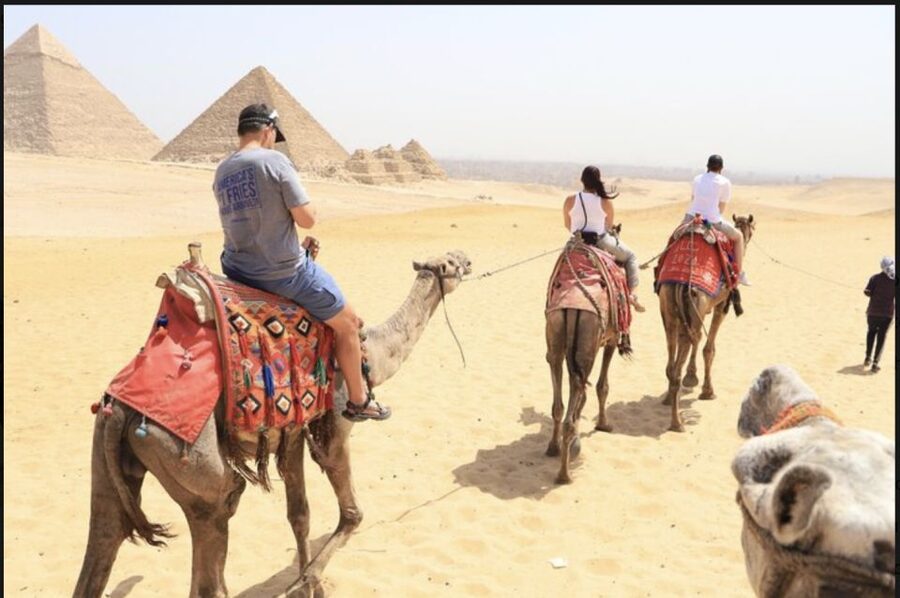 Cairo: Great Pyramids, Egyptian Museum, Bazaar Layover Tour - Khan el-Khalili and Cairo Shopping