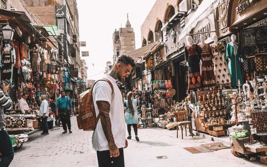 Cairo: Khan Khalili Bazaar and El-Moez Street Private Tour - Walking El Moez Street from Cairo’s old gates