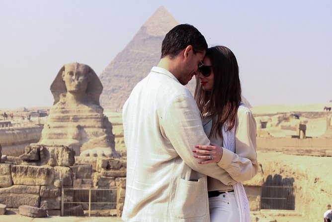 Cairo Layover tour to Giza Pyramids Egyptian Museum and Khan Khalili Bazaar - Three hours with the Egyptian Museum