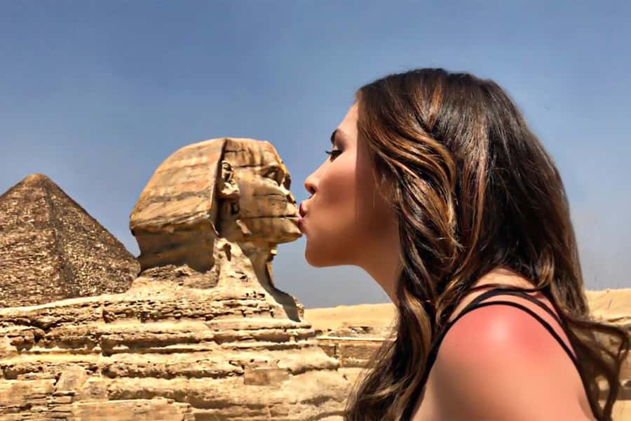 Cairo: Private Pyramids, Museum & Bazaar Tour with Lunch - The Pyramids of Giza and the Sphinx