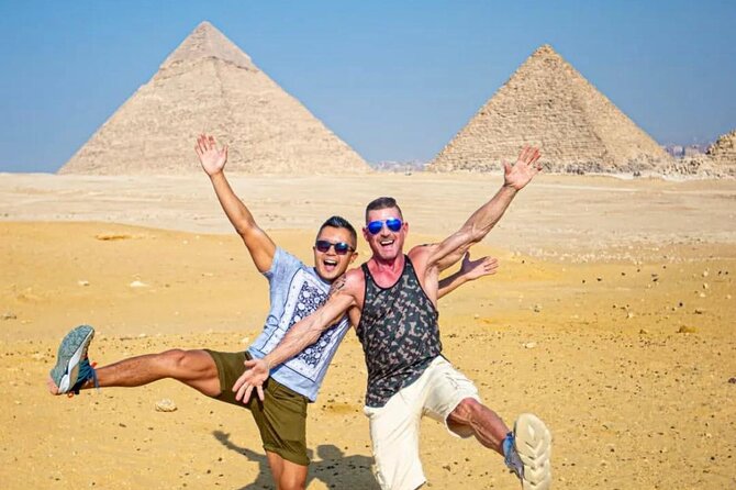 Cairo: Pyramids, Bazaar, Lunch with Female Guide - Going inside the Great Pyramid